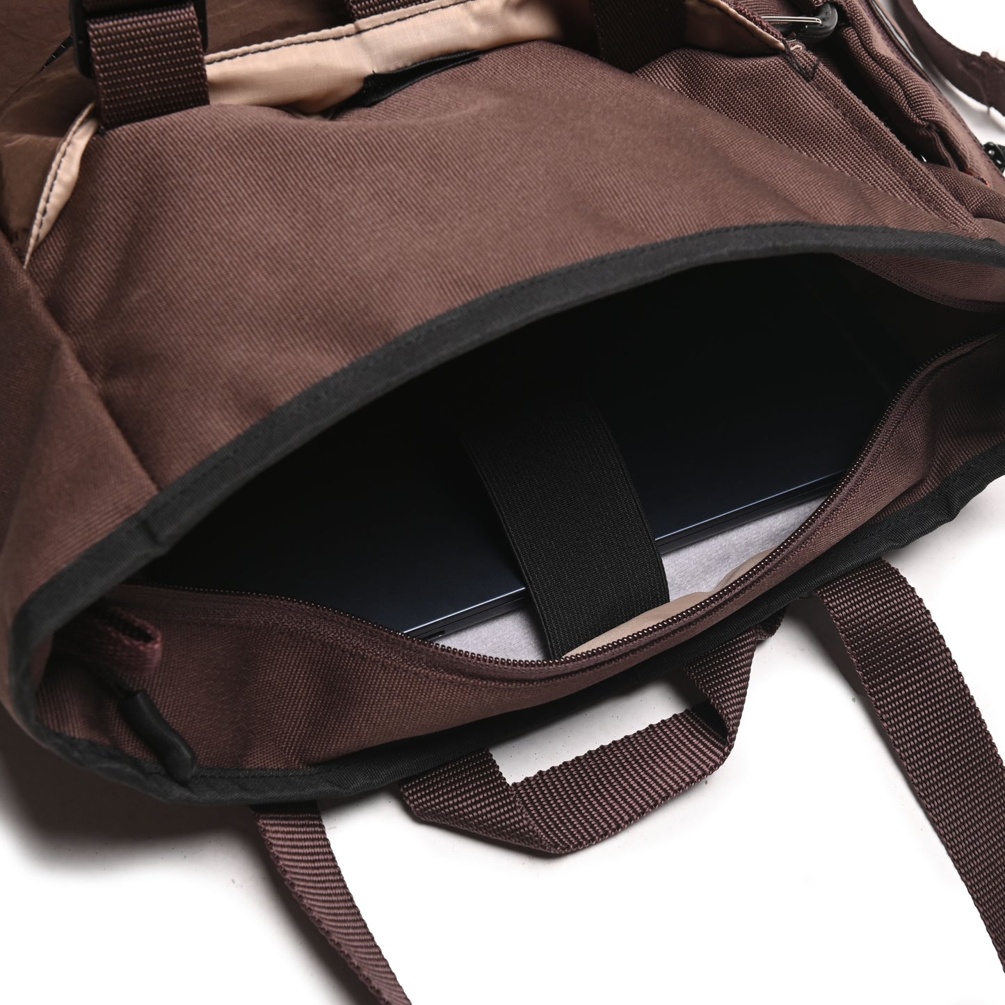Aragat Totepack Brown