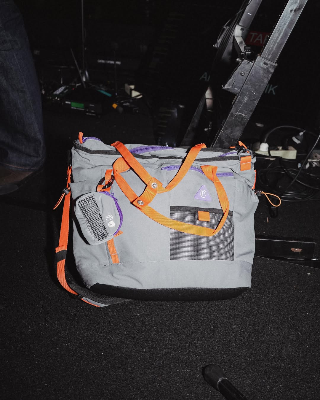 Humblezing x Perunggu Bona Tote Bag Gray