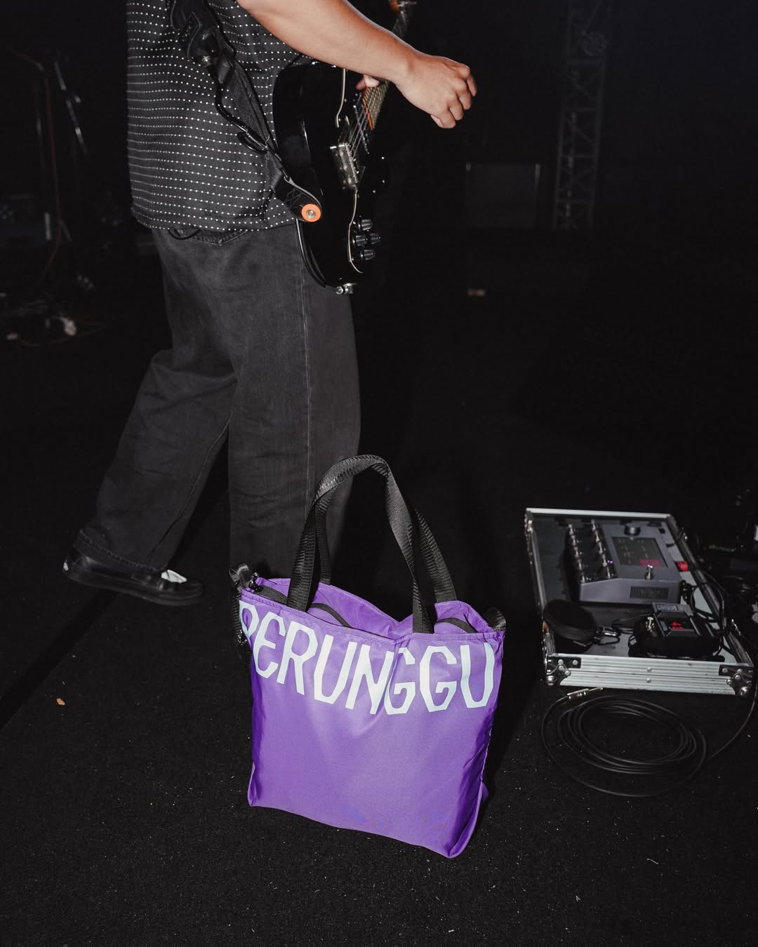 Humblezing x Perunggu Vinyl Bag