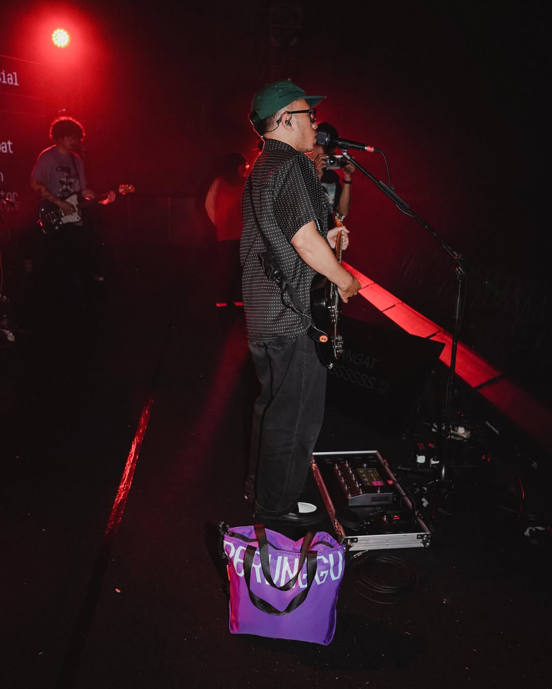 Humblezing x Perunggu Vinyl Bag